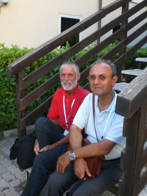 theosophists-on-porch